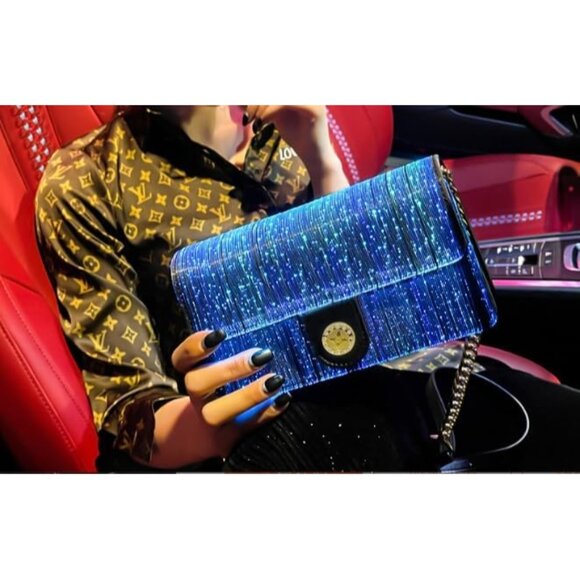 ⚡ Women's Purple Lightweight Leather Crossbody Detachable Strap Clutch Bag - Picture 2 of 3